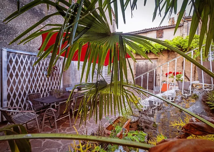 Belvedere De Montmiral *