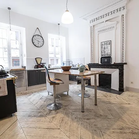 Belvedere De Montmiral Castelnau-de-Montmiral