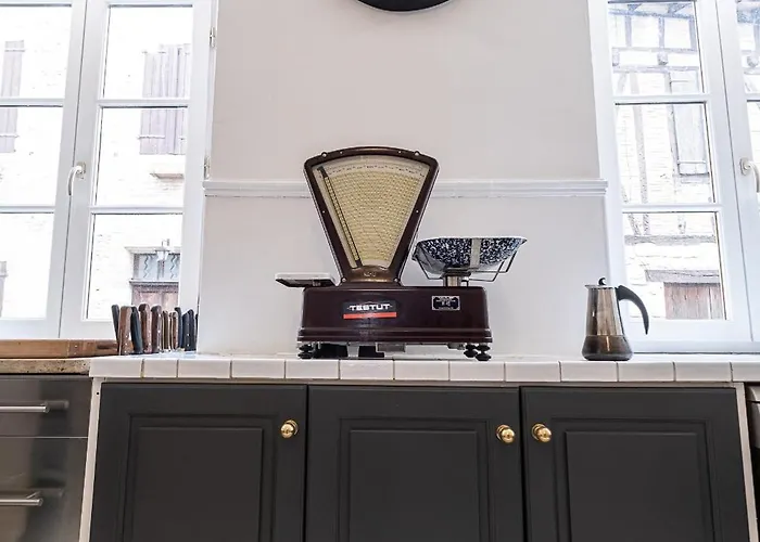 Belvedere De Montmiral *