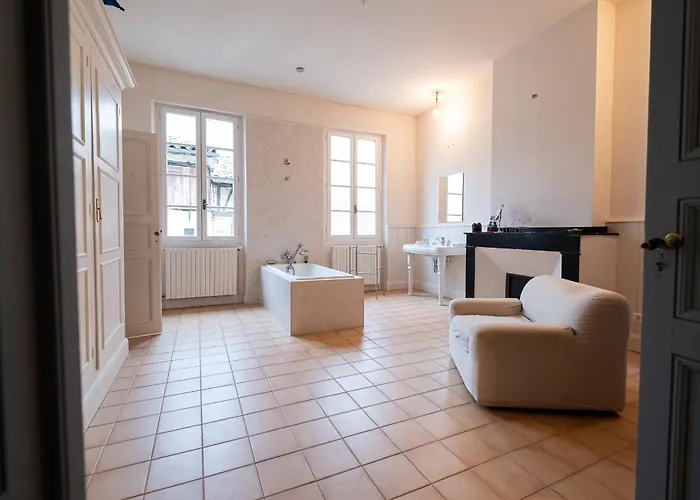 בית נופש Belvedere De Montmiral *